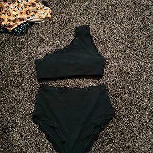 One shoulder scalloped dark green swimsuit. Size Small